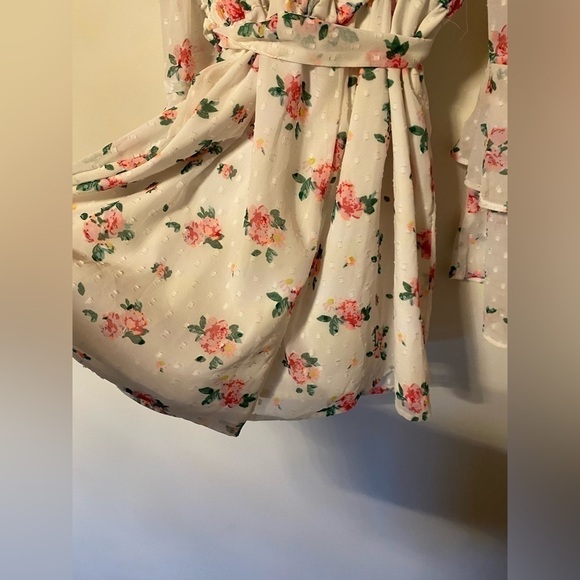 TOPSHOP Floral Cold Shoulder Long Sleeve Romper size 4 - Picture 6 of 7